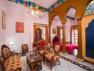 Vrindavan Retreat Hotel Kochi Buitenkant foto